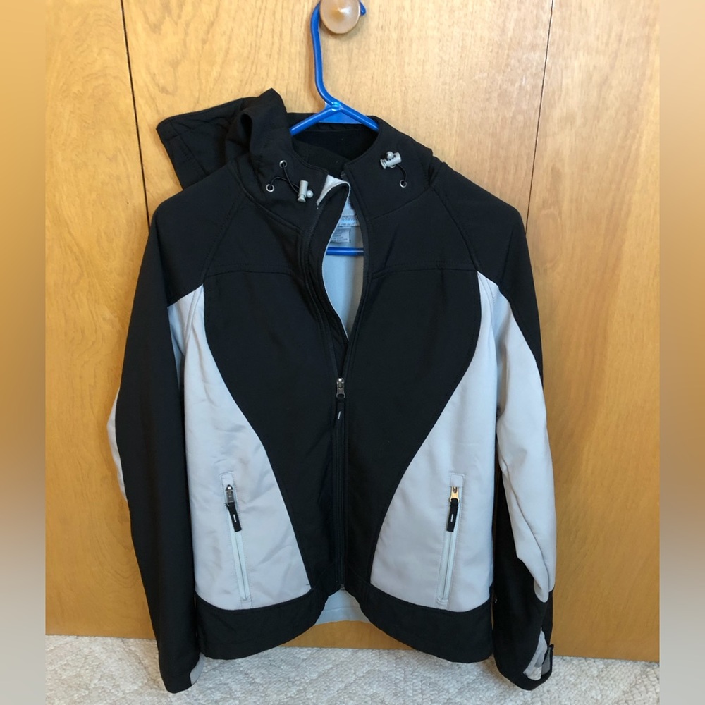 Free Country full zipped hooded jacket